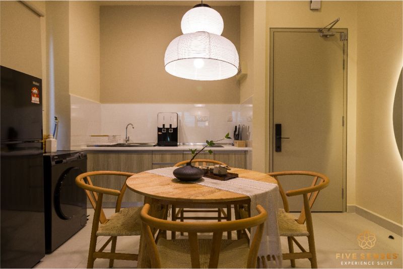 Japandi Premium Studio with Bathtub - room photo 16